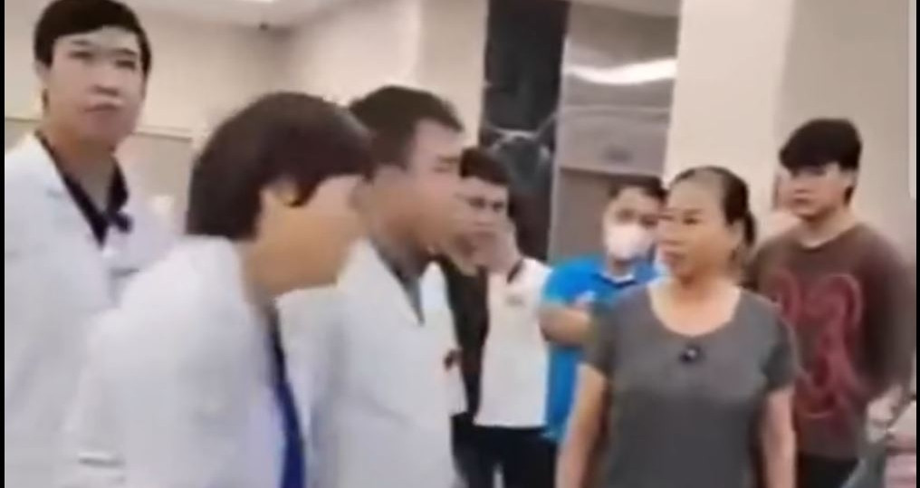 Vu Gan 20 Nguoi Than Keo Den Benh Vien Cong An Lam Ro Viec Co Gai Gia Mang Thai 642